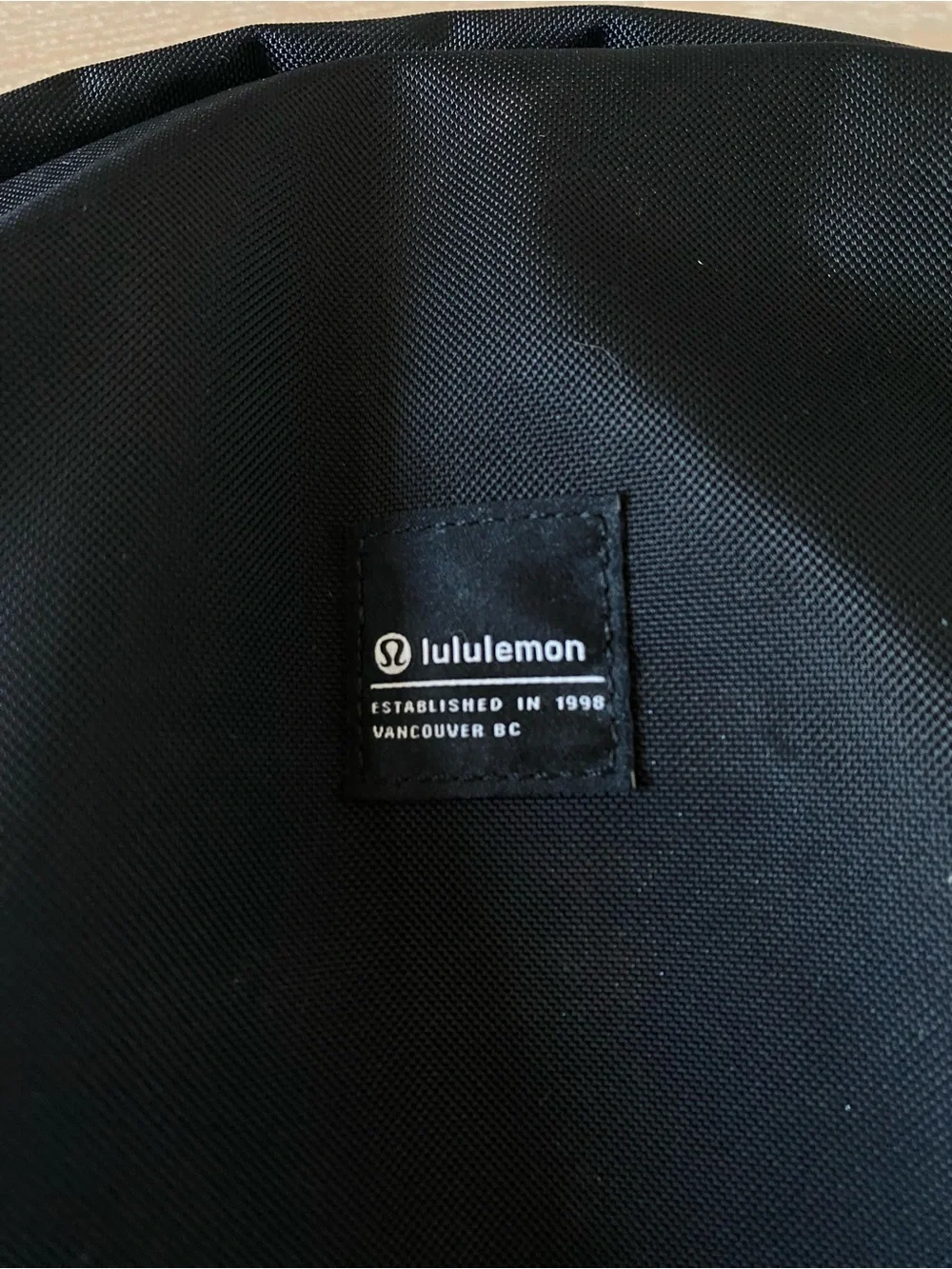 Lululemon Black Backpack 20L reflective detail & lumbar support water repellent